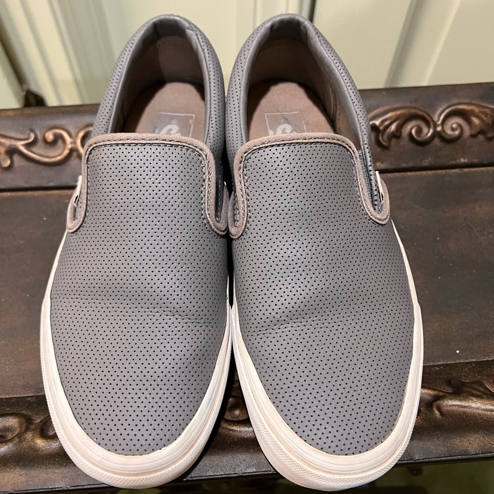 🩶Vans Slip On Perforated Leather Sneaks~Gray Grey Women’s 7.5🩶